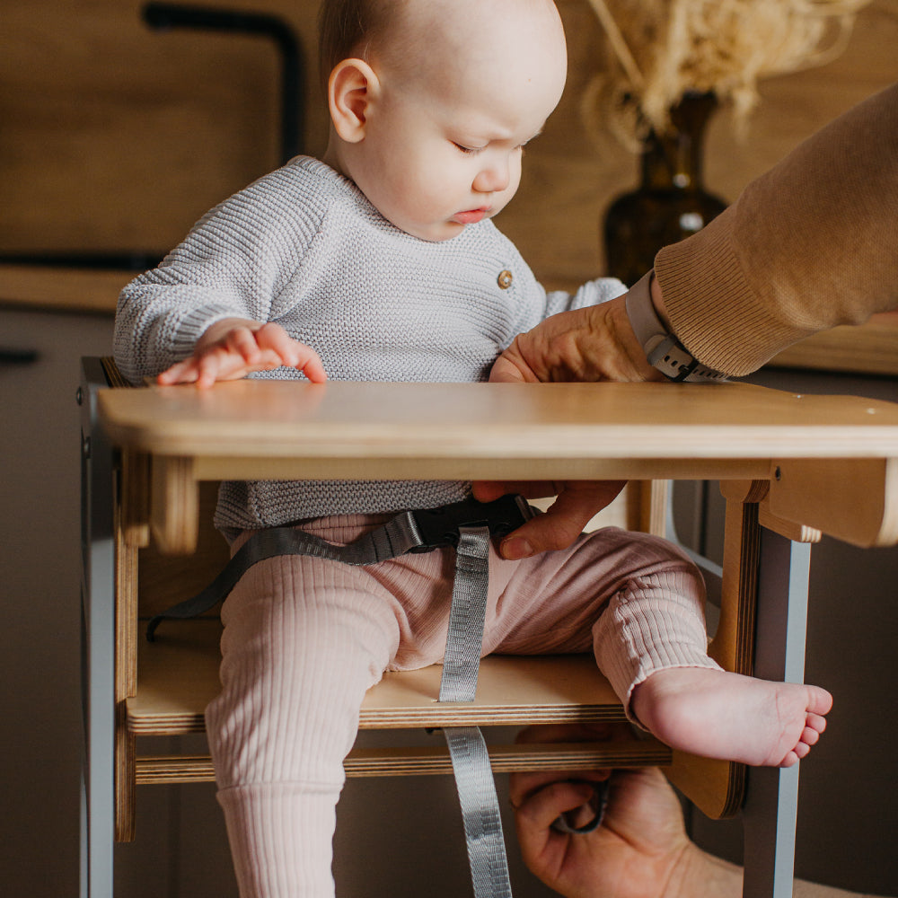 Foldable kitchen tower high chair with a slide