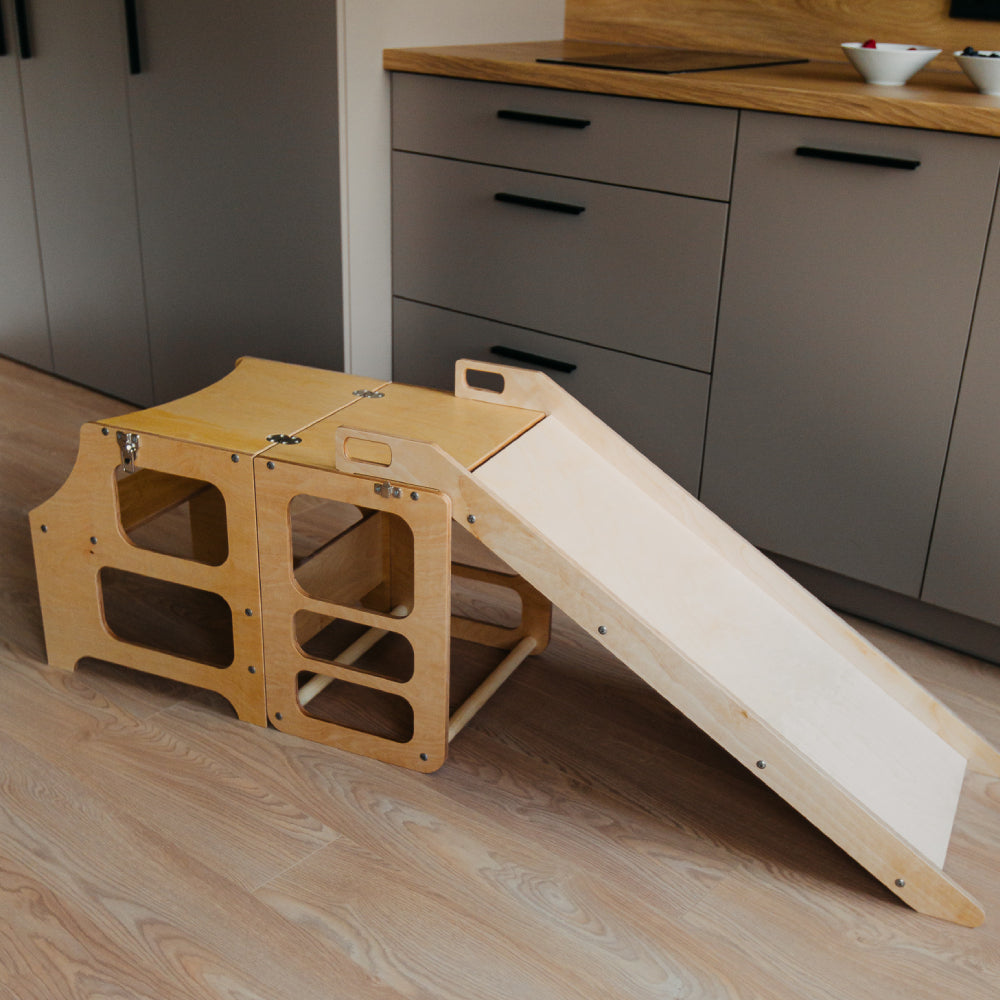 Foldable Kitchen Tower With a Slide
