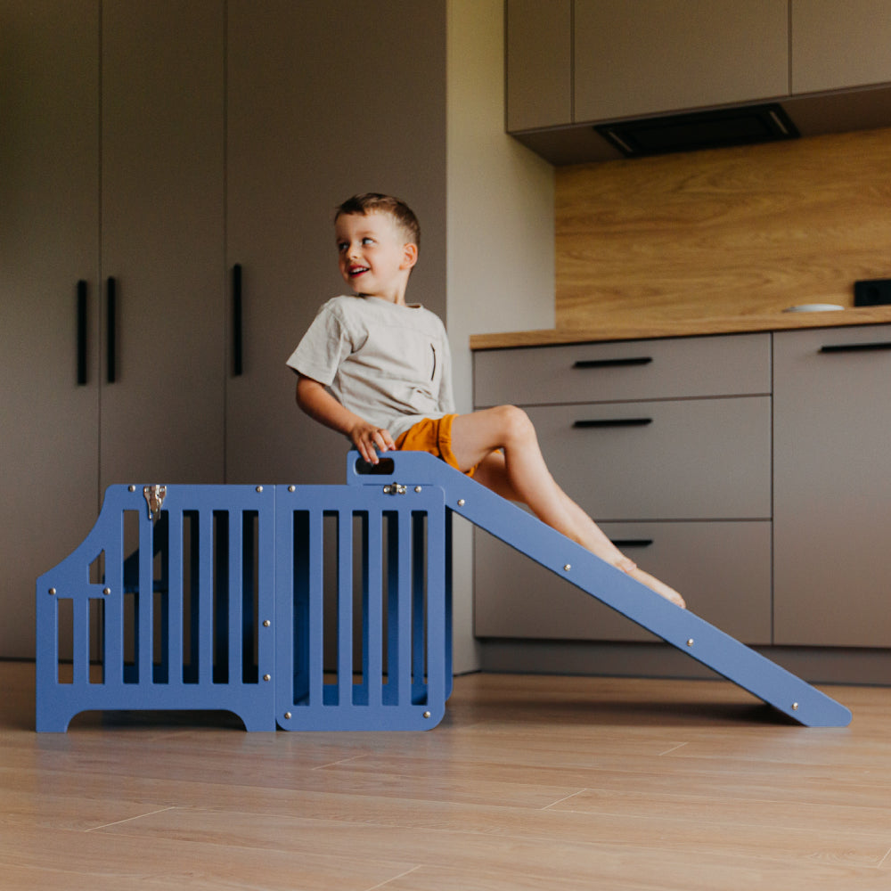 Foldable kitchen tower with slide (striped collection)