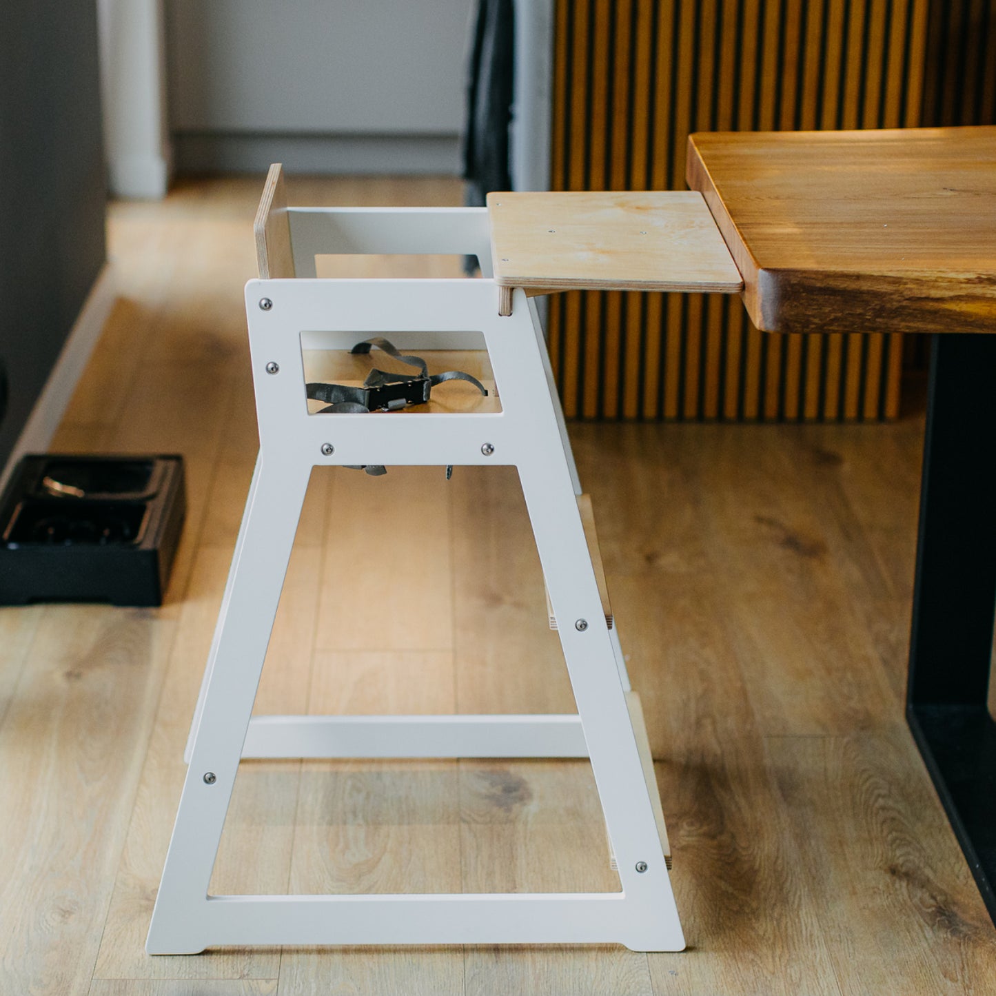 Duck Woodworks Highchair