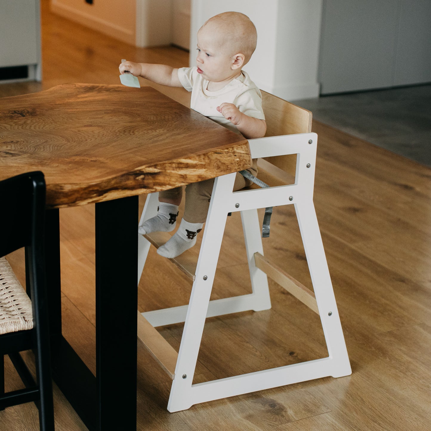 Duck Woodworks Highchair