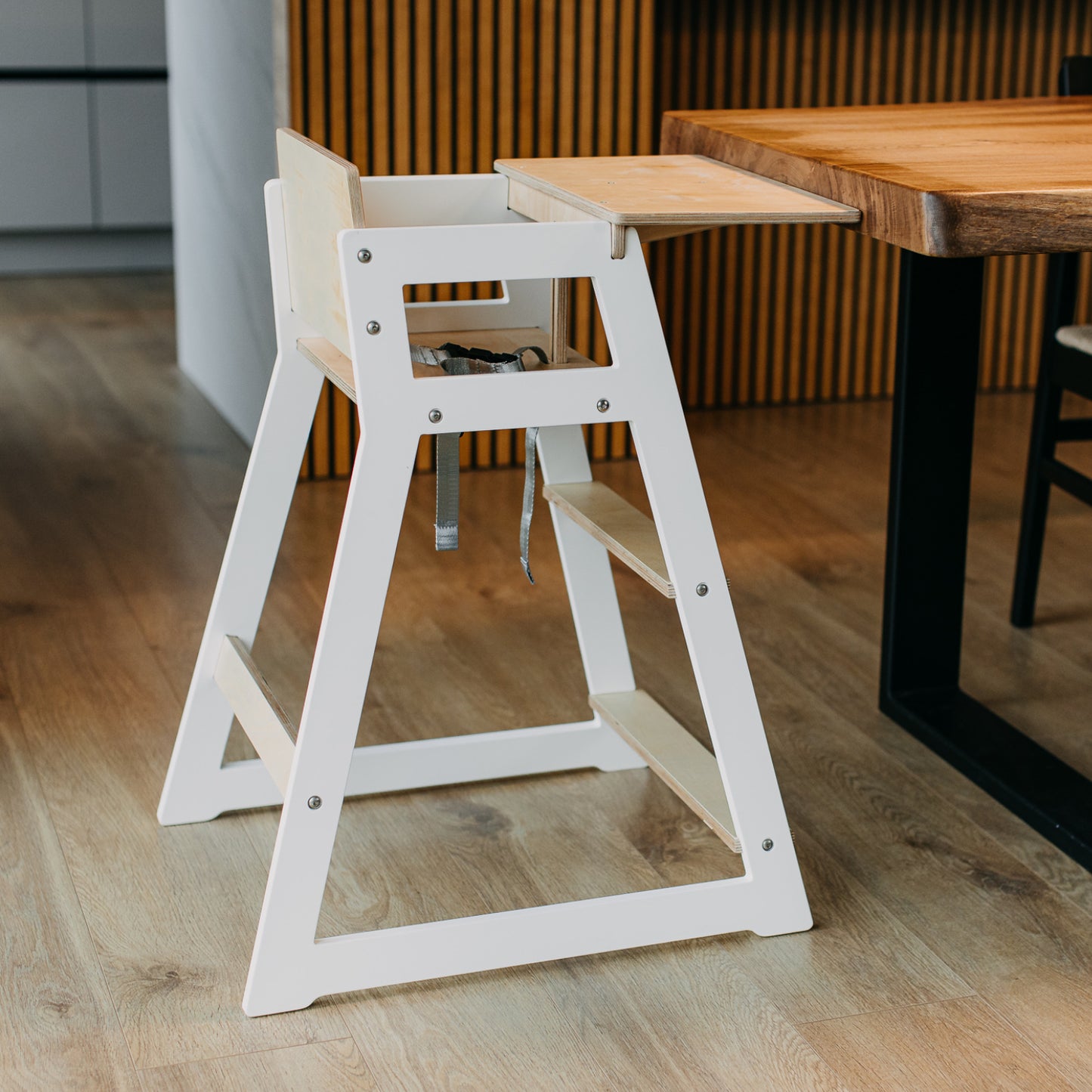 Duck Woodworks Highchair
