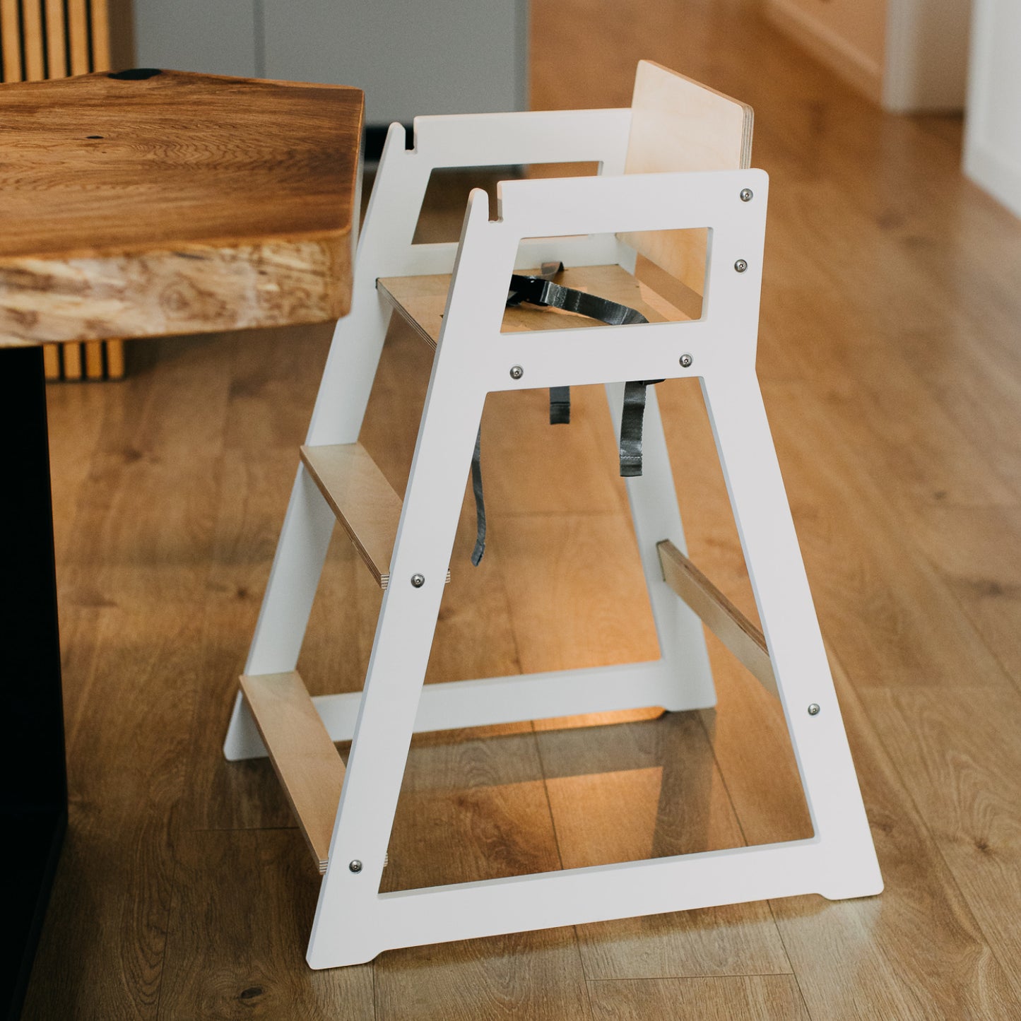Duck Woodworks Highchair