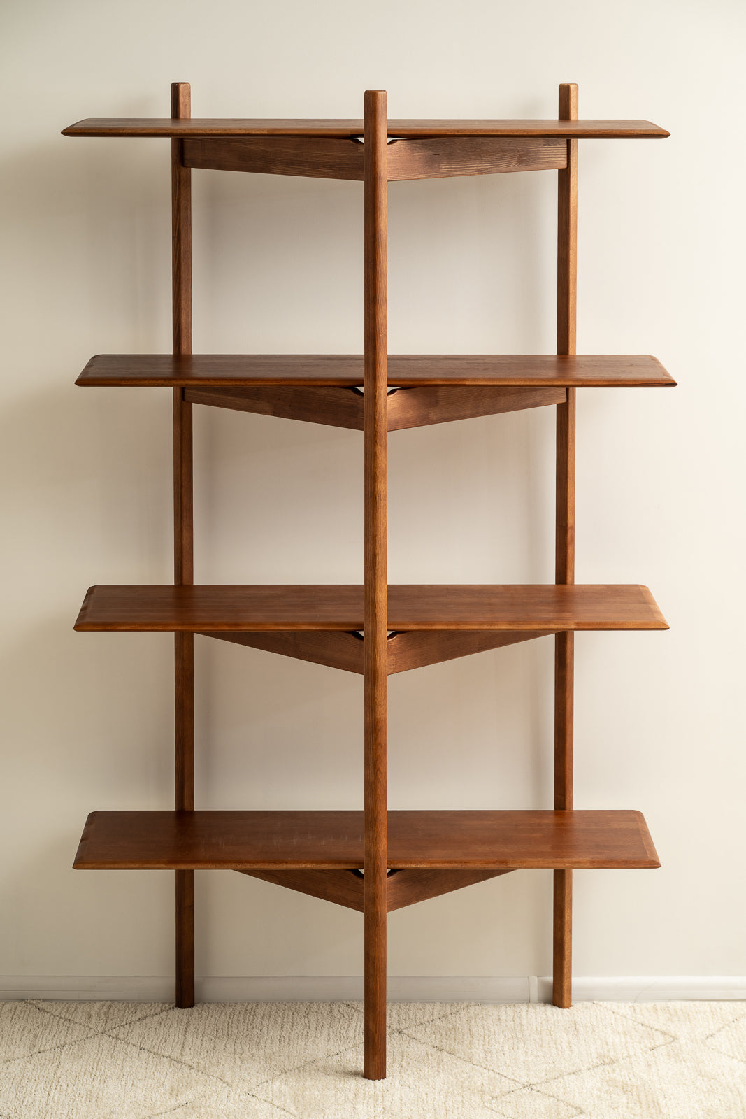 Mid Century Modern Bookcase | Tripod