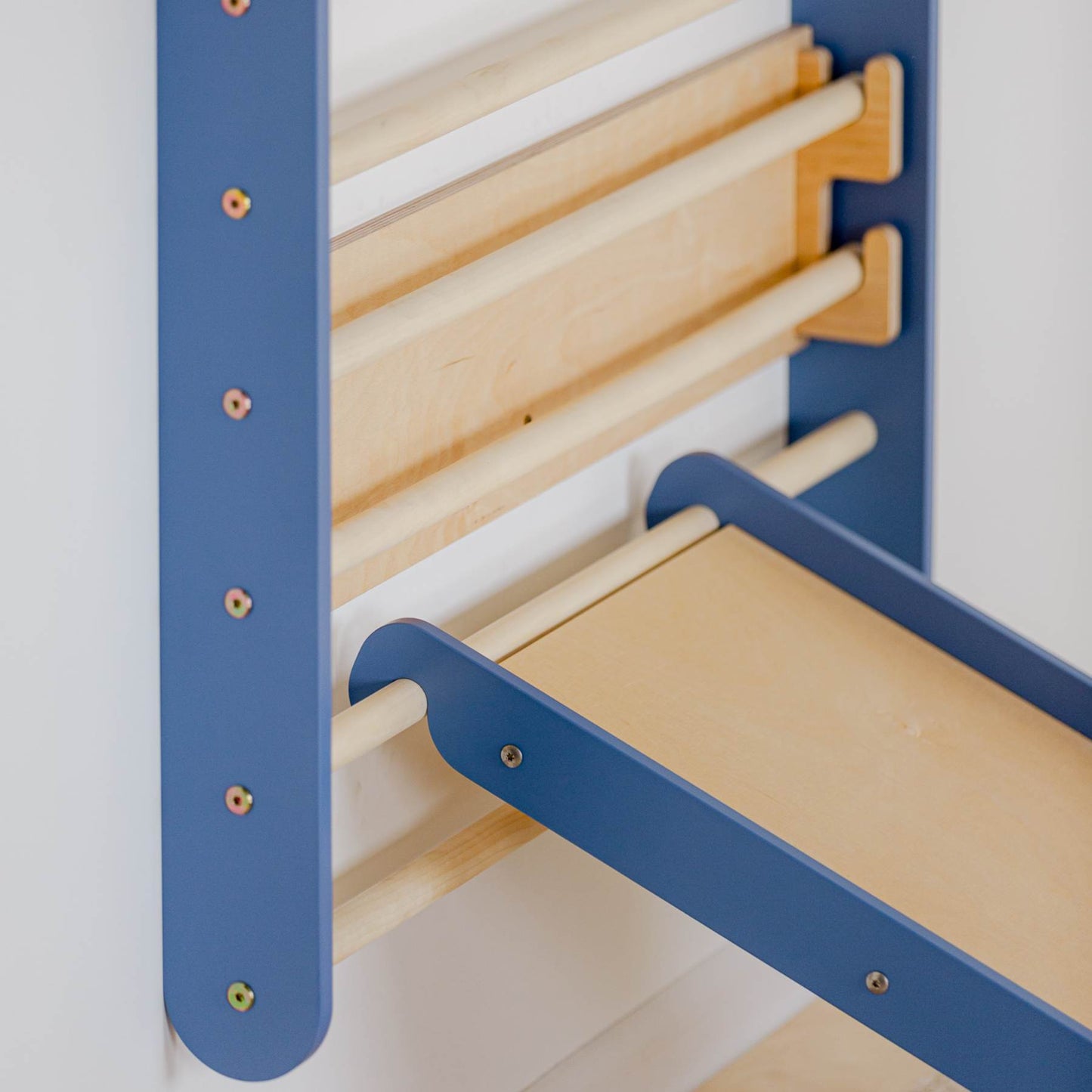 Climbing Triangle - Swedish Ladder set with a slide