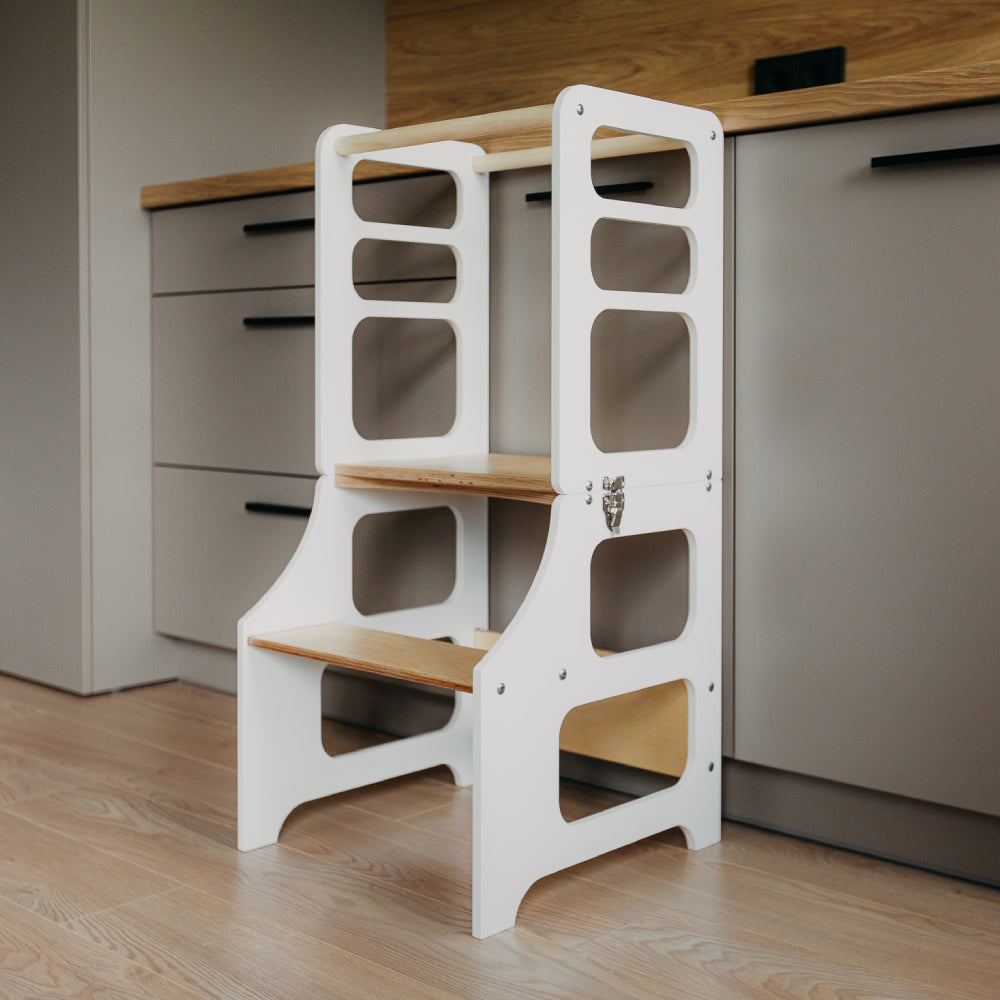 Foldable kitchen tower