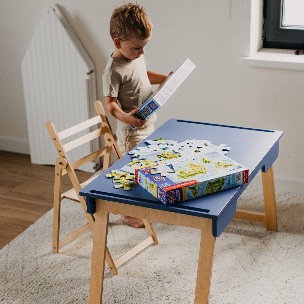 Montessori table