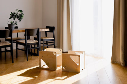 2-in-1 Table and Cube Chair