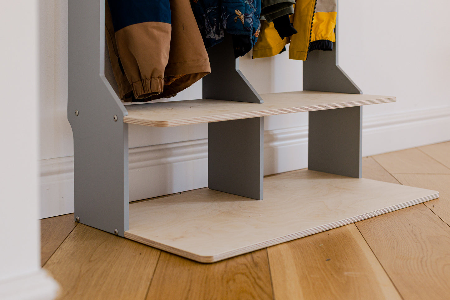 Armoire de rangement pour vêtements d'extérieur d'enfants – Structure robuste en bois