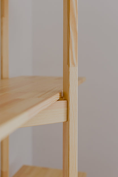 Bücherregal im Mid-Century-Modern-Stil